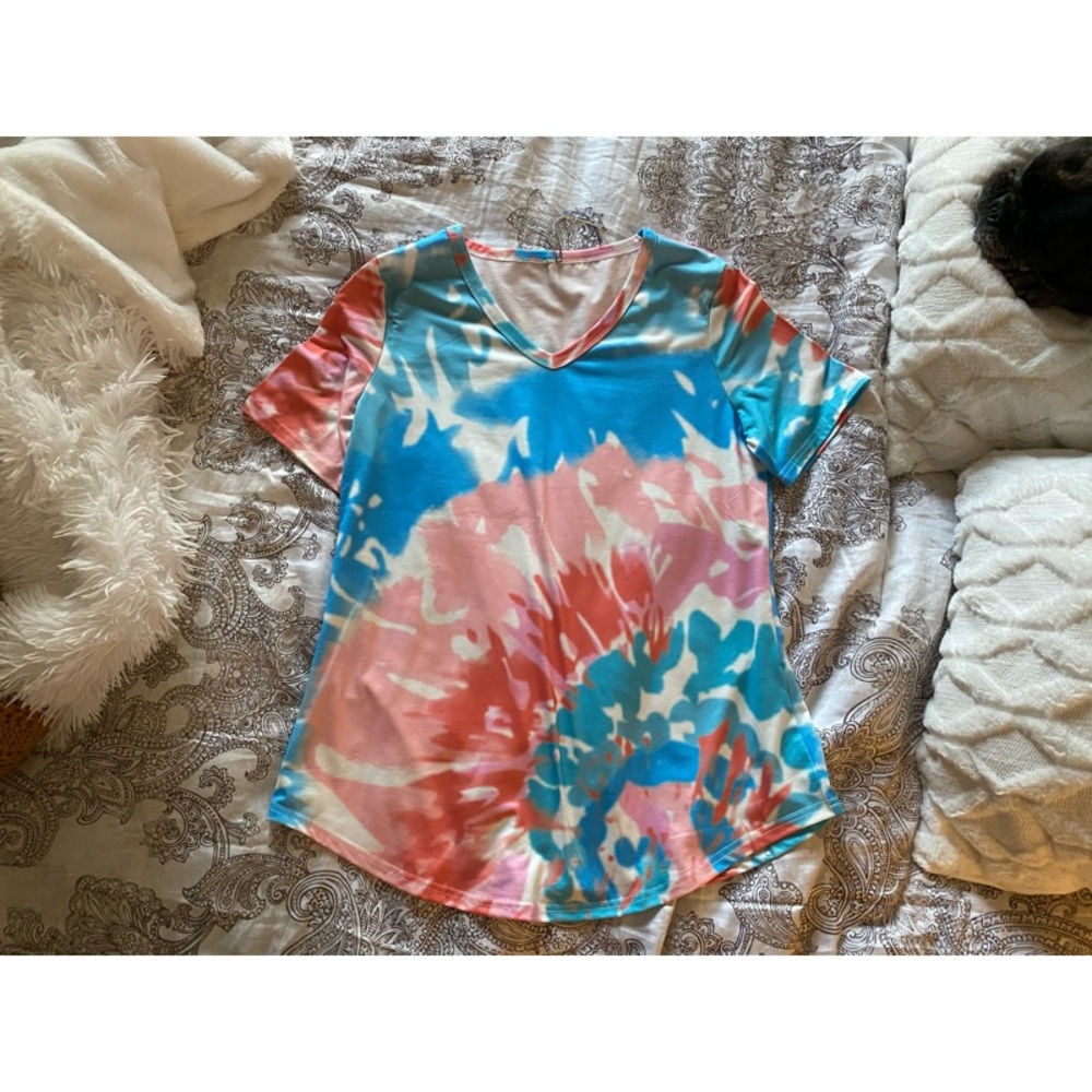 NWT- Tie Dye T-Shirt 💖